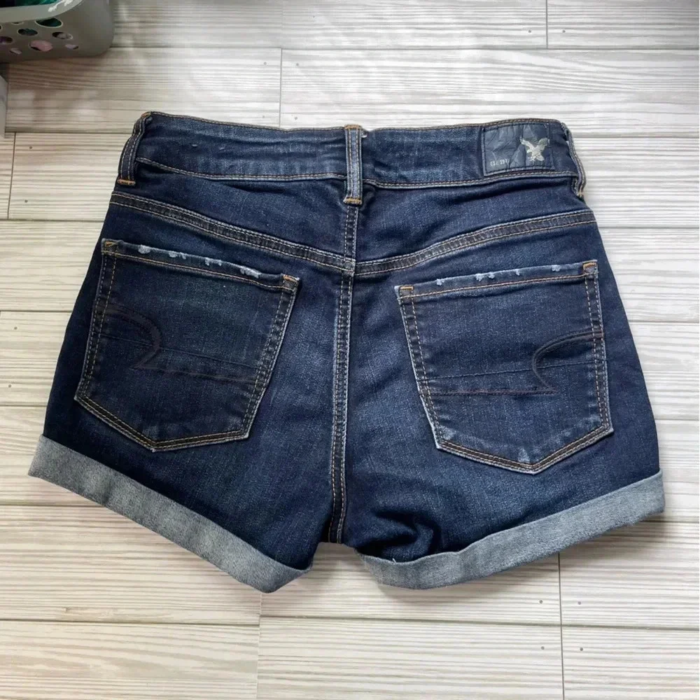 American eagle high rise shortie dark wash shorts women's size 2‎